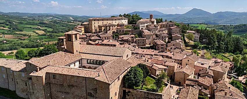 Medieval towns near Casa Luna